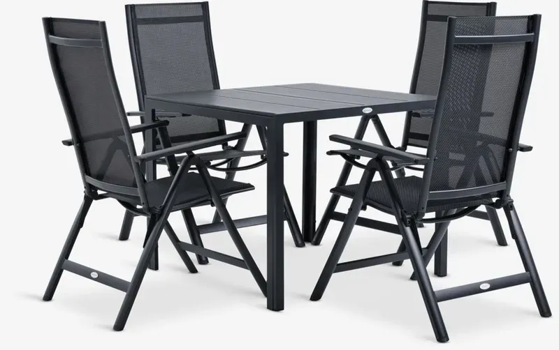 Jutlandia MADERUP L90 tafel met 4 LOMMA stoelen zwart